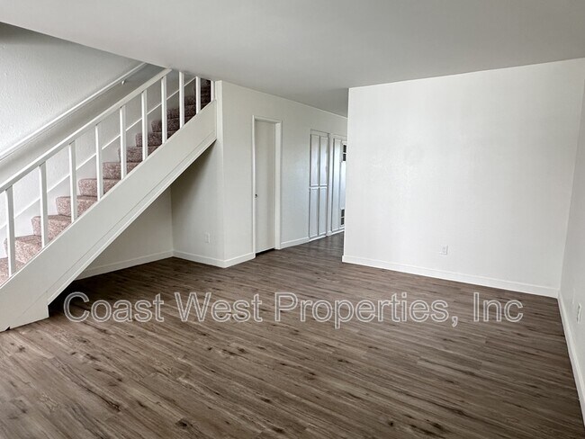 1156 Cypress Ave Imperial Beach, CA 91932 photo 3