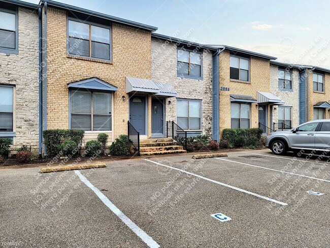 3004 Whisper Oaks Ln Georgetown, TX 78628 photo 2