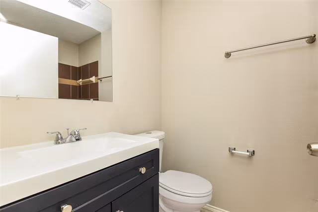6421 Alta Vista Dr photo 2