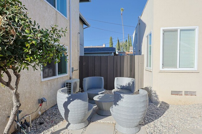 4788 W Mountain View Dr San Diego, CA 92116 photo 4