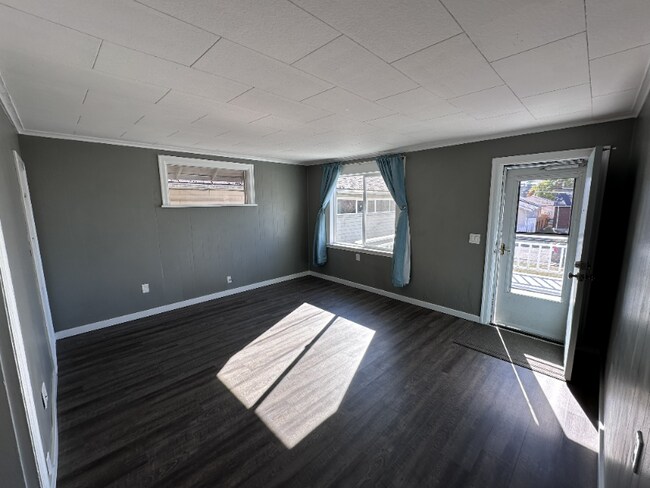 2110 7th Street, Bremerton, WA 98312 photo 2