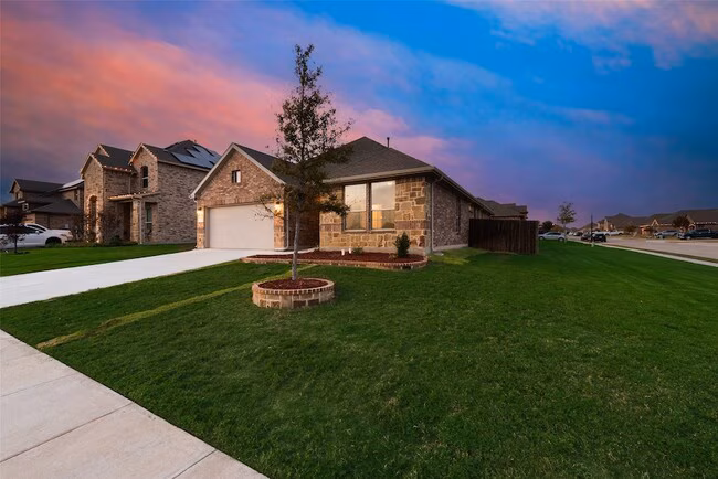 1419 Fox Hollow Rd Krum, TX 76249 photo 3