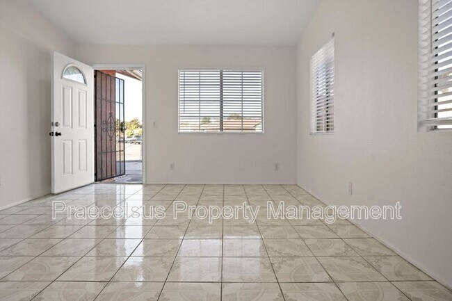 1696 Shooting Star Ct San Diego, CA 92173 photo 2