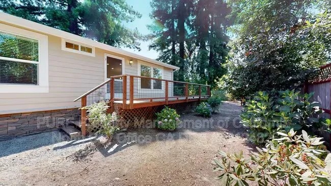 5389 Gravenstein Hwy N Sebastopol, CA 95472 photo 3