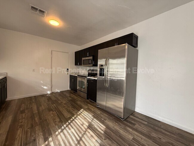 3422 East Taylor Street, Phoenix, AZ 85008 photo 4