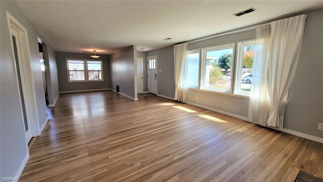 1230 Roosevelt Avenue, Redwood City, CA 94061 photo 5