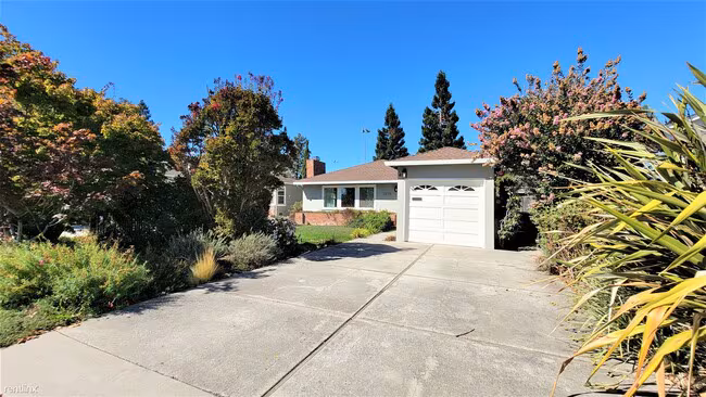 1230 Roosevelt Avenue, Redwood City, CA 94061 photo 2