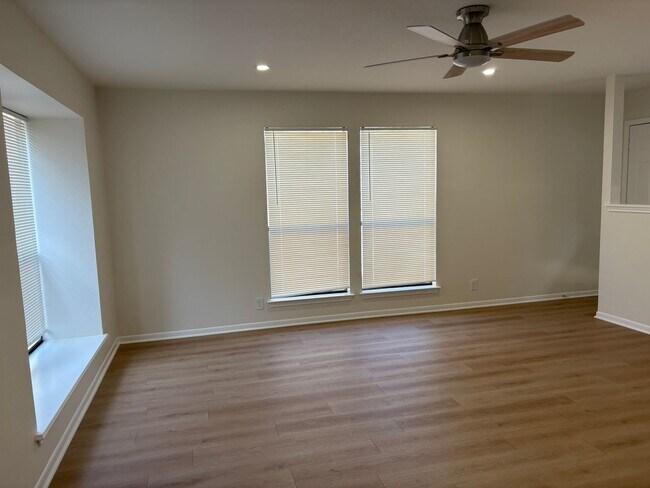 6009 Shadow Valley Cove Austin, TX 78731 photo 4