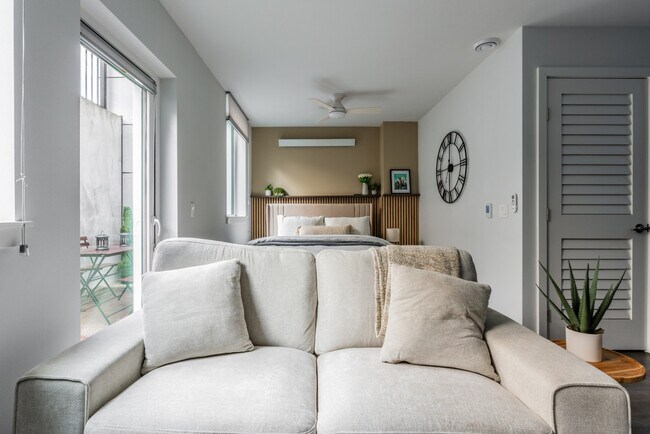320 Queen Anne Ave N Seattle, WA 98109 photo 5