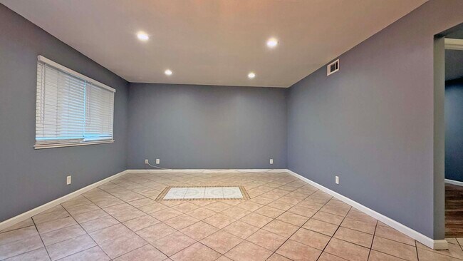 767 Warring Dr San Jose, CA 95123 photo 4