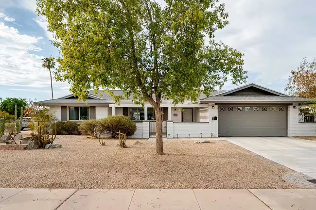 1104 E Campus Dr Tempe, AZ 85282 photo 3