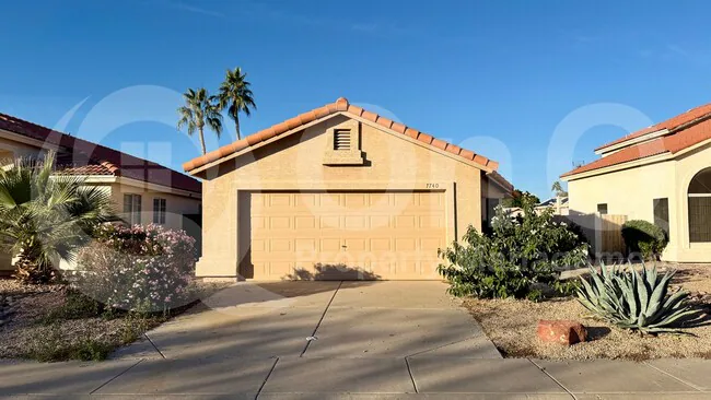 7740 W Julie Dr Glendale, AZ 85308 photo 3