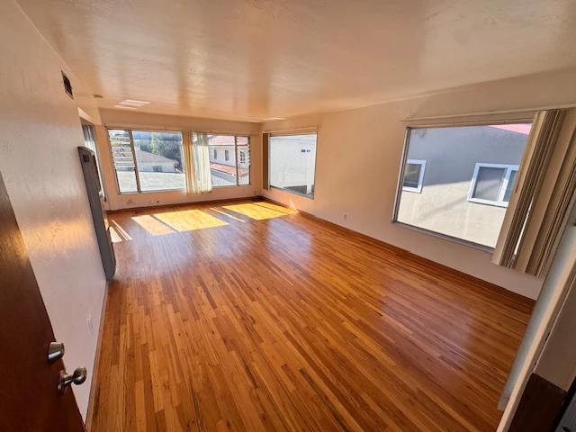 3728 Ingraham St San Diego, CA 92109 photo 5