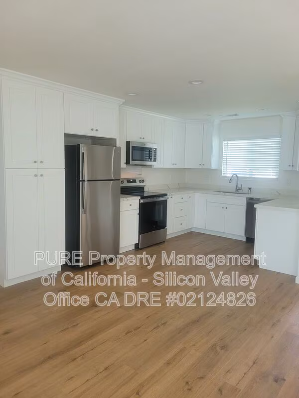 2990 Postwood Dr photo 2