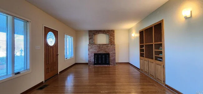 5188 Gordon Valley Rd Fairfield, CA 94534 photo 2