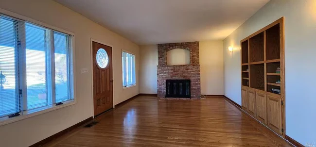 5188 Gordon Valley Rd Fairfield, CA 94534 photo 3
