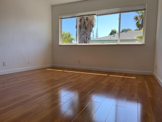 248 Greendale Way, San Jose, CA 95129 photo 4