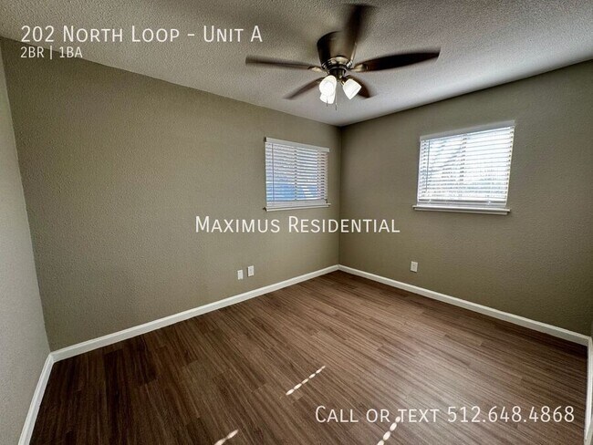 202 W N Loop Blvd Austin, TX 78751 photo 4