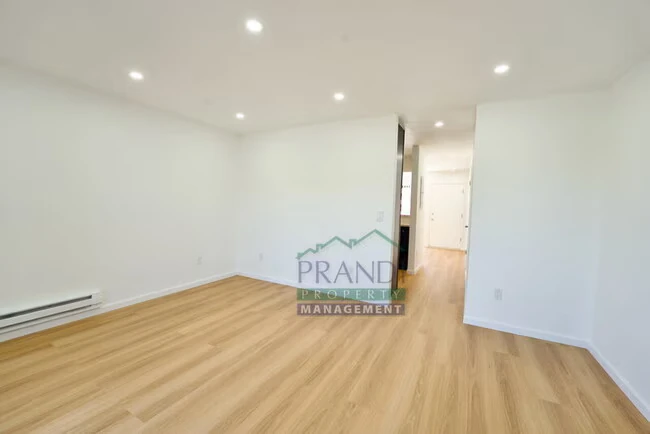 100 Marin Center Dr San Rafael, CA 94903 photo 5