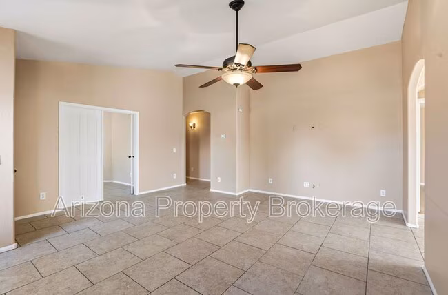 919 E Monteleone St San Tan Valley, AZ 85140 photo 4