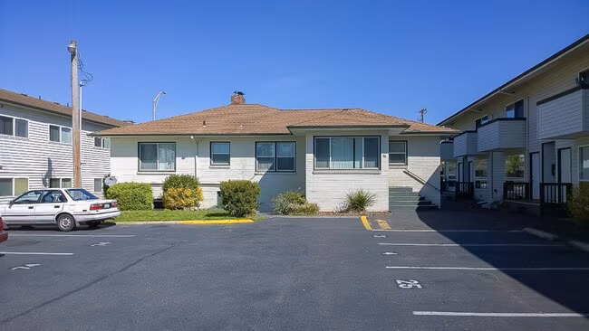 Century Plaza photo 2