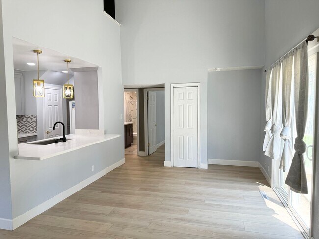 Newly Remodeled Single-Family home in Livermore photo 3