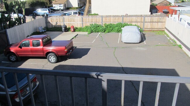 1354 Iris Ave Imperial Beach, CA 91932 photo 2