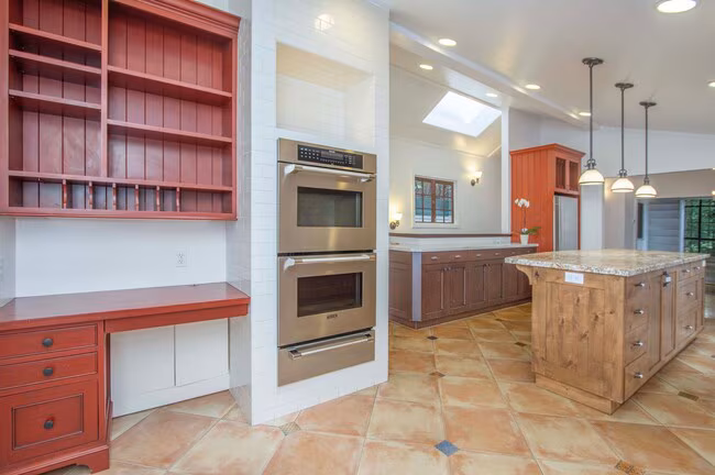 New Beautiful 3bd/2.5ba home with office in Mill Valley photo 3