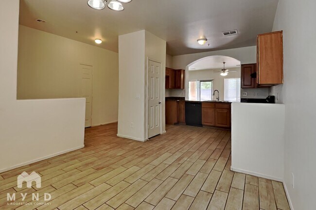 9303 W Raymond St Tolleson, AZ 85353 photo 4