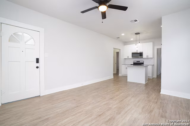 422 Canton San Antonio, TX 78202 photo 3
