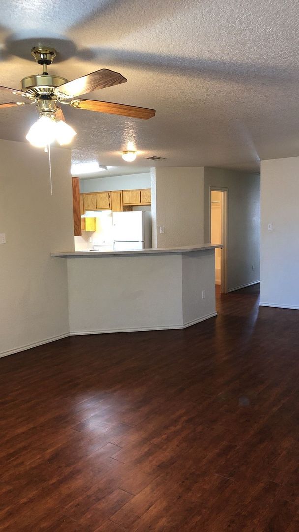 2700 Alma Dr Killeen, TX 76549 photo 4