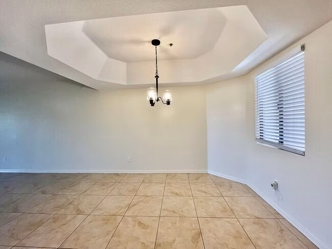 5104 N 32nd St Phoenix, AZ 85018 photo 5