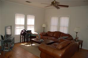 1903 David St Austin, TX 78705 photo 2
