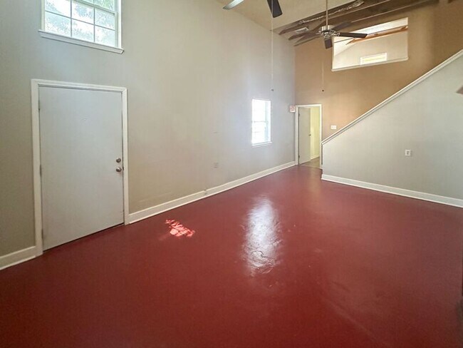 702 W 22nd St Austin, TX 78705 photo 3