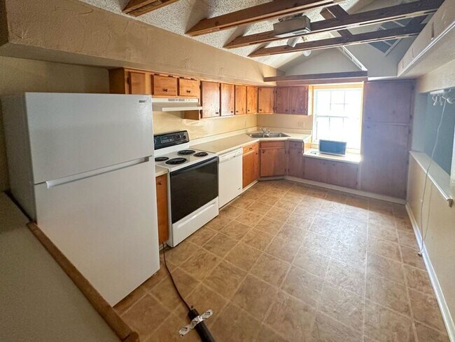 702 W 22nd St Austin, TX 78705 photo 4