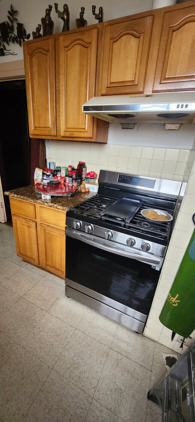 412 11th Ave San Francisco, CA 94118 photo 5