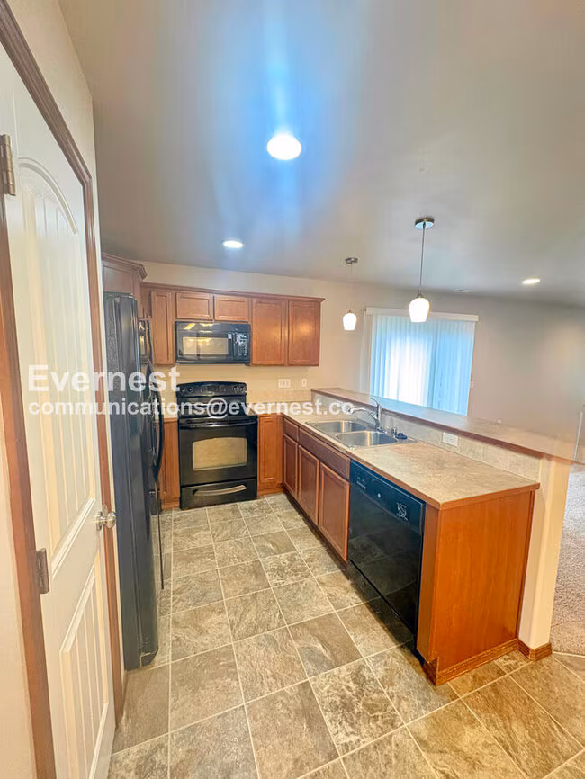 111 W 6th St North Bend, WA 98045 photo 3