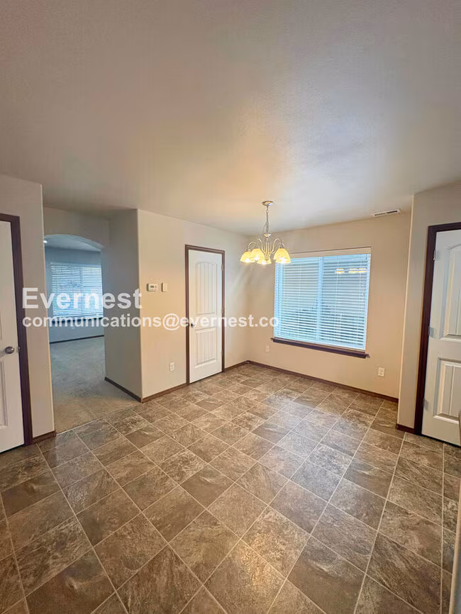 111 W 6th St North Bend, WA 98045 photo 4