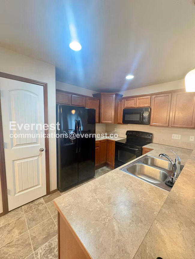 111 W 6th St North Bend, WA 98045 photo 2
