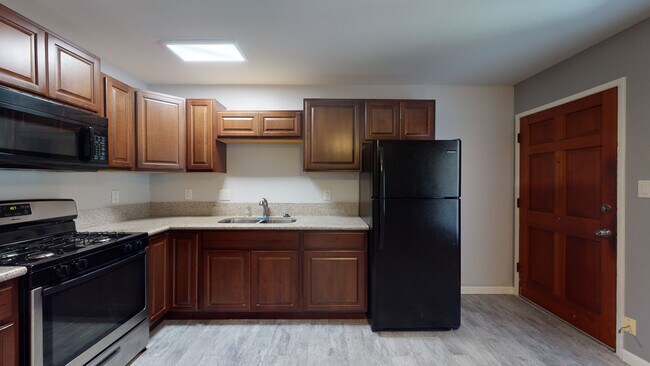Sapphire Apartments photo 2
