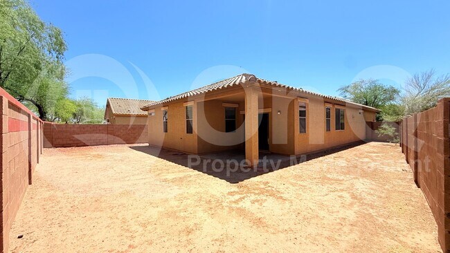 15238 W Jefferson St Goodyear, AZ 85338 photo 4