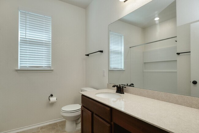 712 Zelia Gln Leander, TX 78641 photo 3