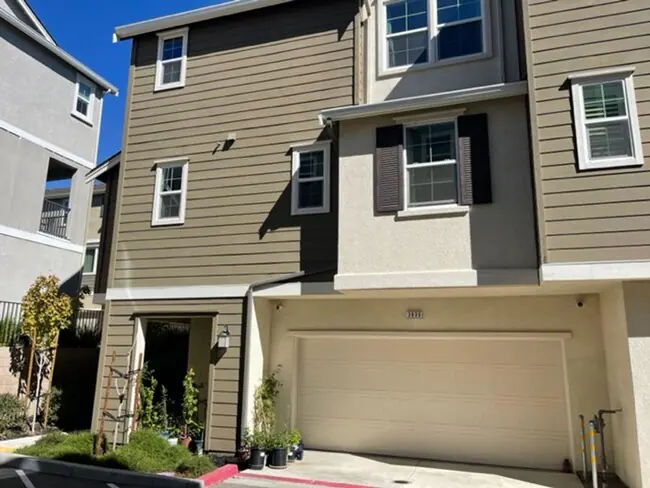 Meticulously Cared For Condo in Dublin photo 3