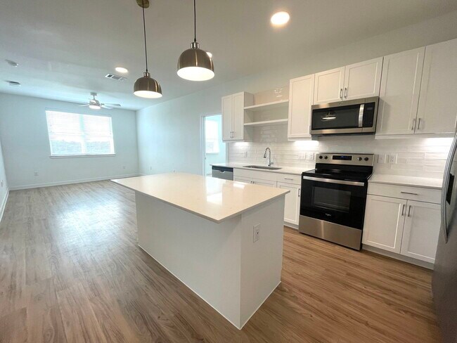 1201 Wolf Cyn Rd Georgetown, TX 78628 photo 3