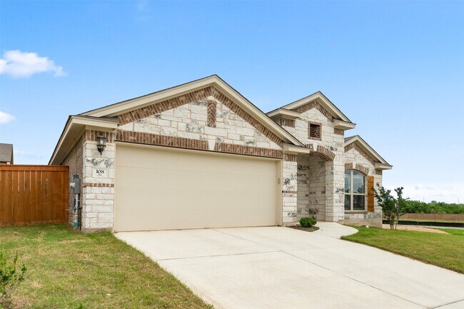 108 Sage Meadows Dr San Marcos, TX 78666 photo 3