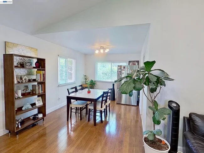 3030 Park Estates Way San Jose, CA 95135 photo 2