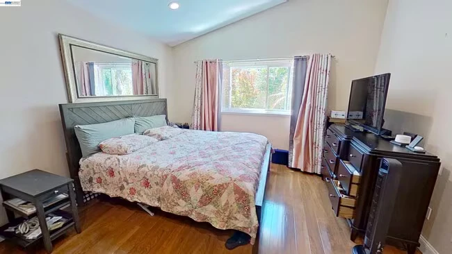 3030 Park Estates Way San Jose, CA 95135 photo 3