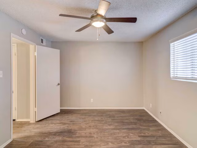 Barton Ridge Apartments photo 5