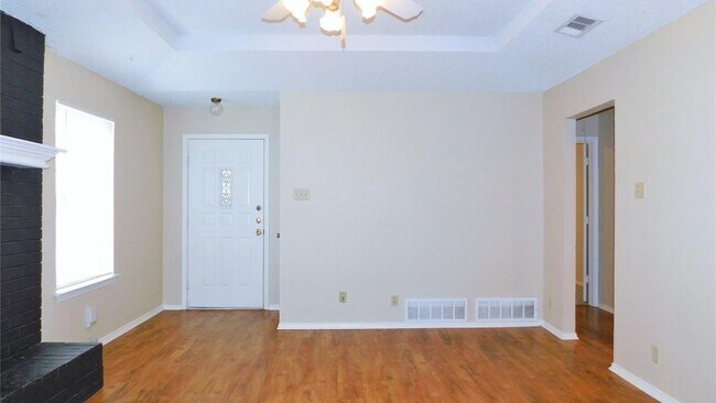 2212 Bolivar Street, Denton, TX 76201 photo 3
