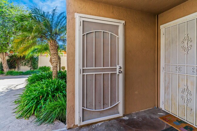 4127 38th St San Diego, CA 92105 photo 4